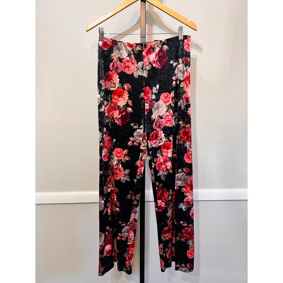 Nally & Millie Velour Floral Pull-On High Rise Trouser Pants Black/Red S/M NWT - Picture 2 of 6